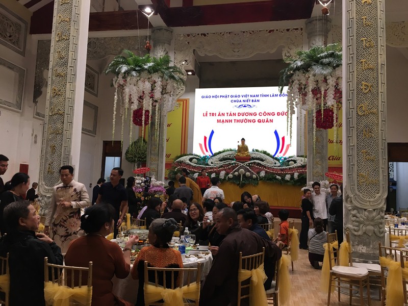 Dịch vụ cho thuê màn hình led, nhà bạt, dù che sự kiện tại Lâm Đồng